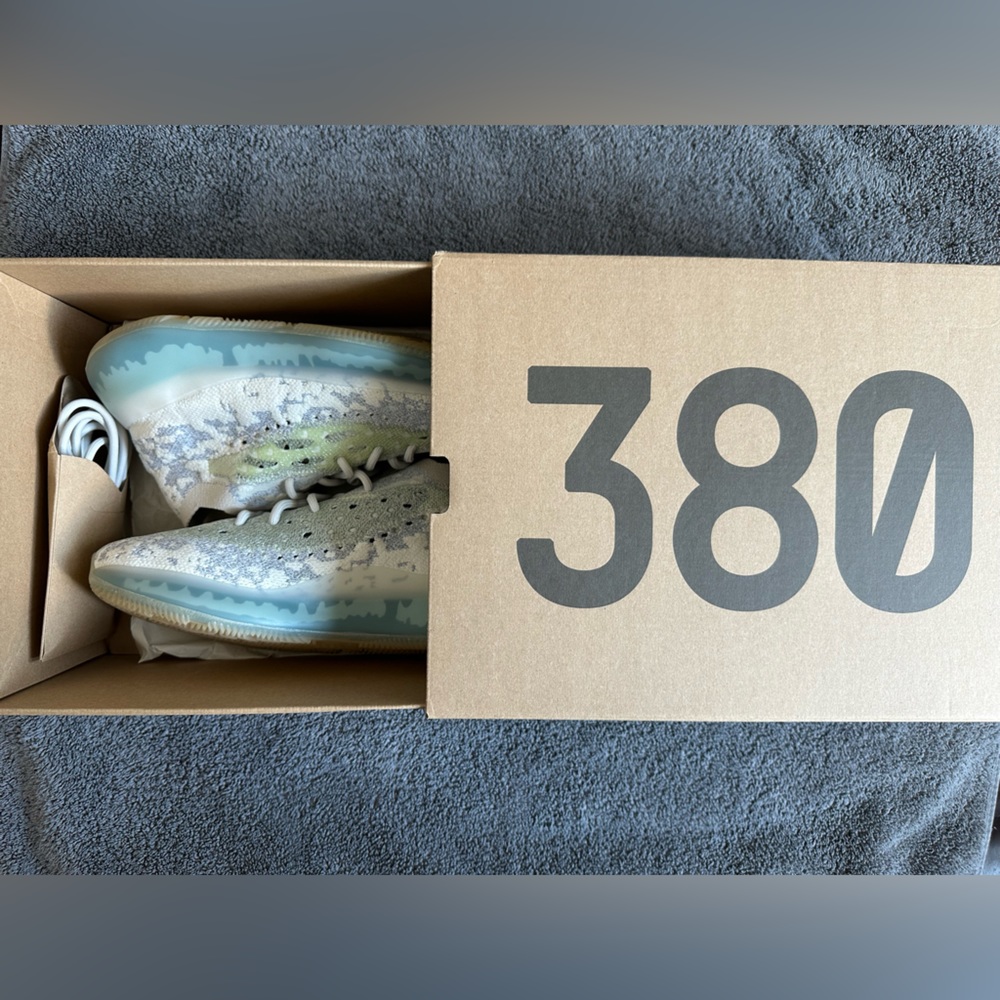adidas Yeezy Boost 380 - Alien Blue - Men 7.5 - Barely Worn - Picture 2 of 13